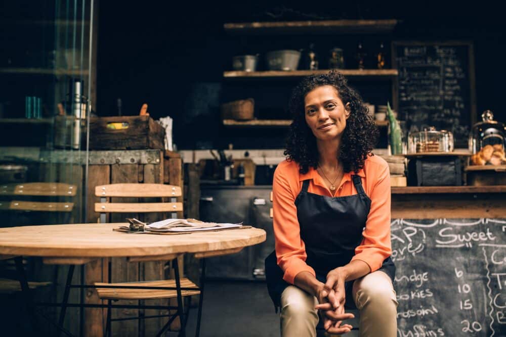 Woman sitting at a cafe